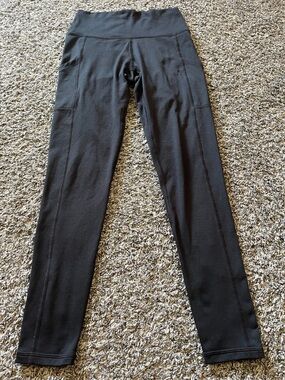 aerie Black Women’s Performance Leggings (M)